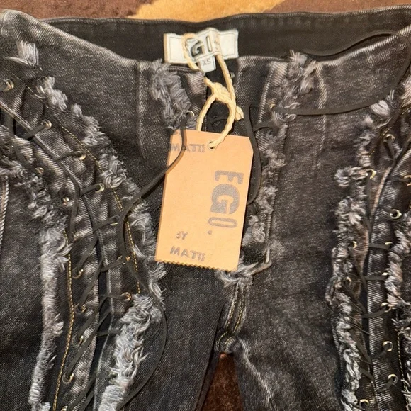 Matte  Black Lace-Up Low Risers Women Jeans - Picture 5 of 9